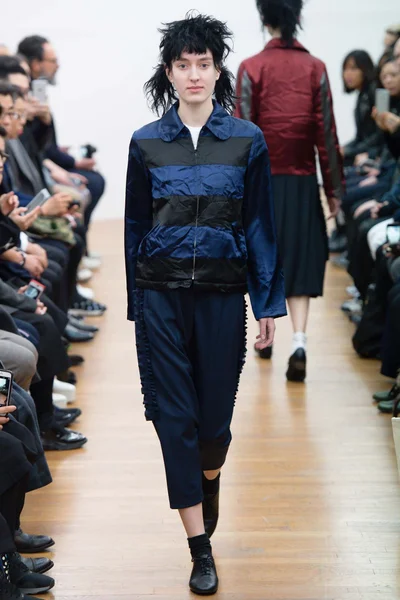 Look 15